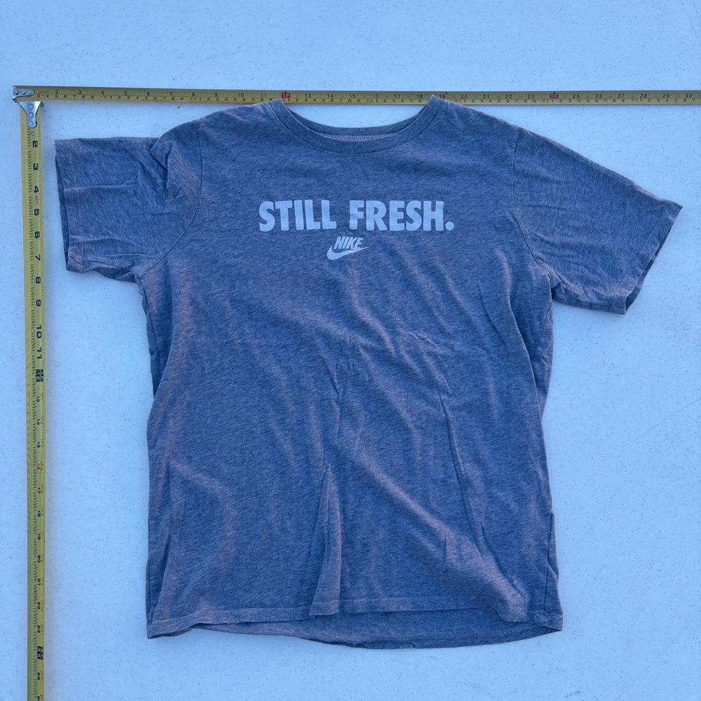 Youth XL Nike shirt